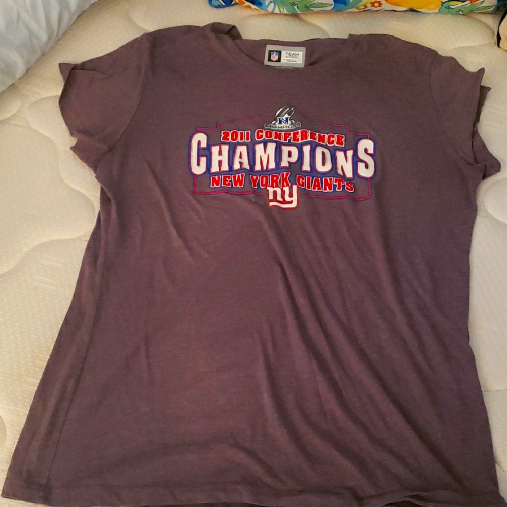 Giants women's t shirt